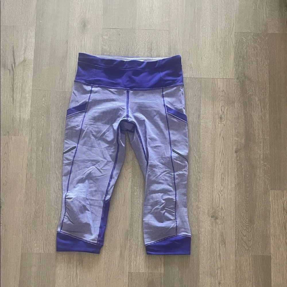 lululemon athletica size 4 Purple Cropped Pants